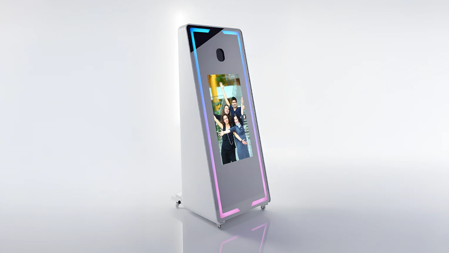 Magic Mirror Photo Booth India - Leap Interactive